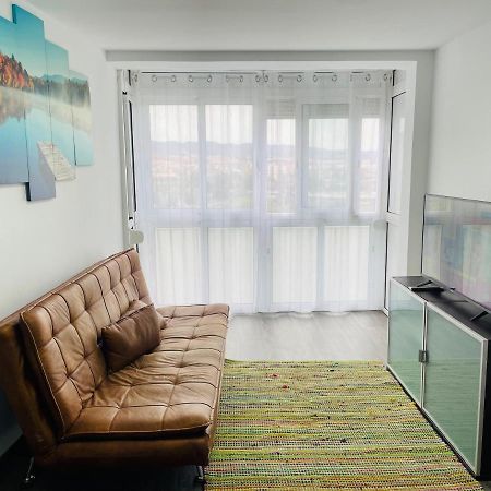 Barca 5 New Beach Apartment 산트 아드리아 데 베소스 외부 사진