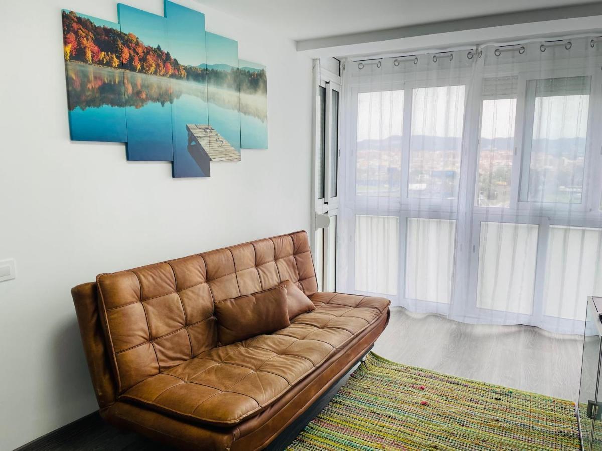 Barca 5 New Beach Apartment 산트 아드리아 데 베소스 외부 사진
