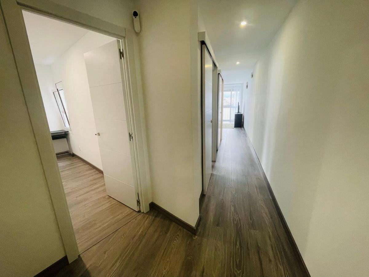 Barca 5 New Beach Apartment 산트 아드리아 데 베소스 외부 사진